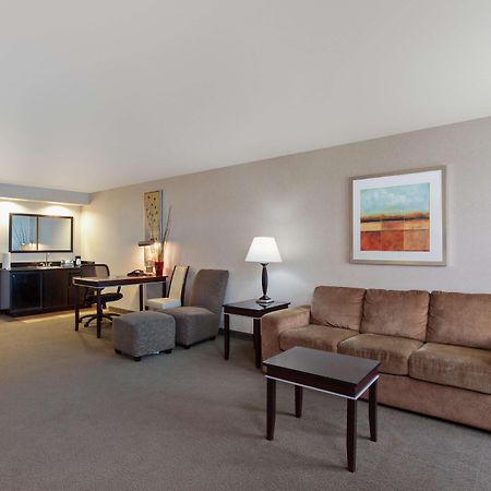 Hampton Inn & Suites Roseville Ngoại thất bức ảnh