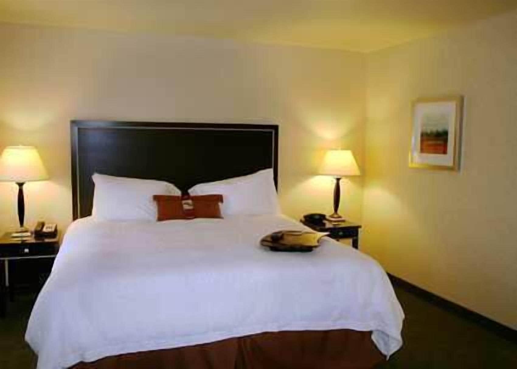 Hampton Inn & Suites Roseville Ngoại thất bức ảnh