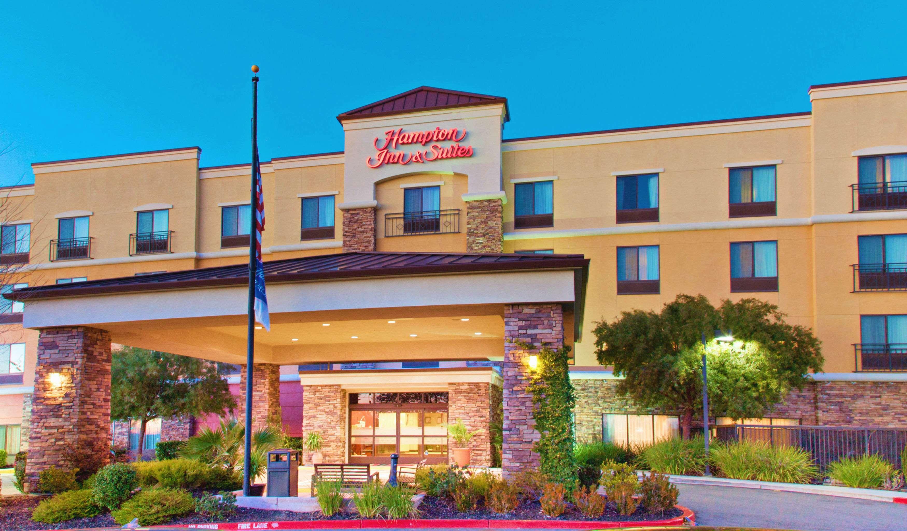 Hampton Inn & Suites Roseville Ngoại thất bức ảnh