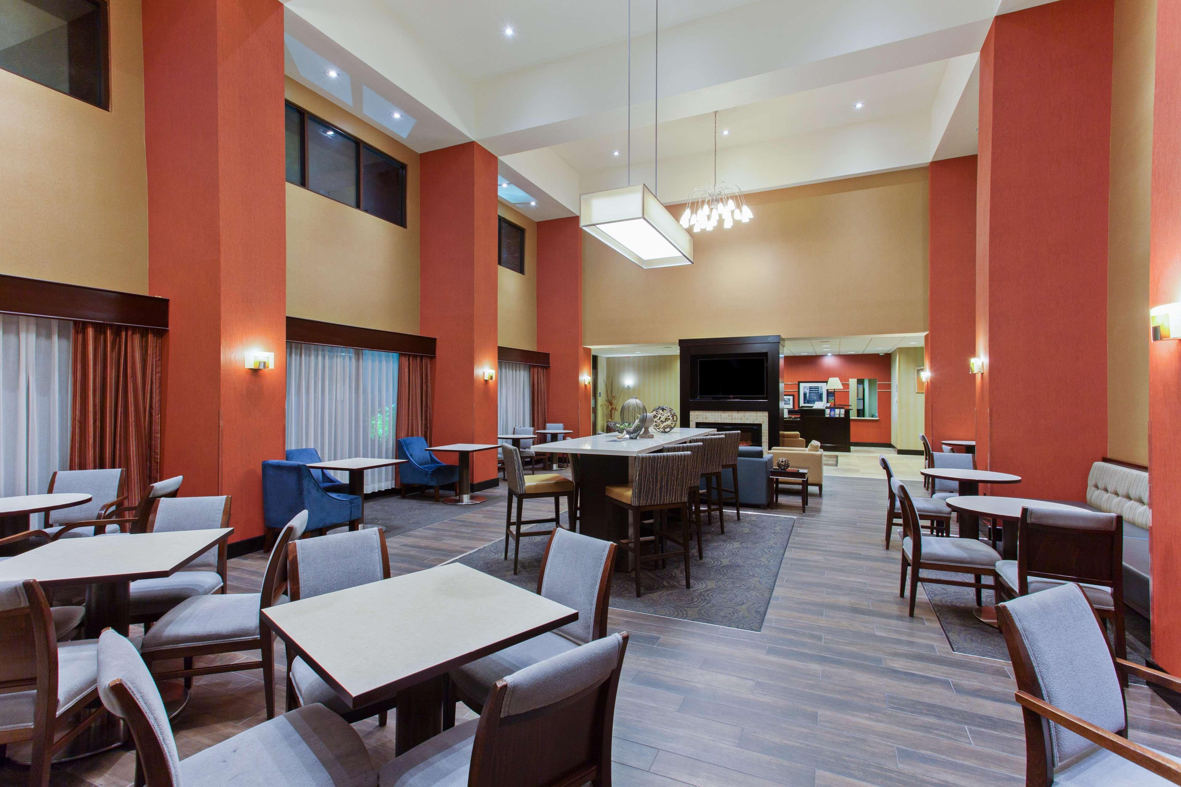 Hampton Inn & Suites Roseville Ngoại thất bức ảnh